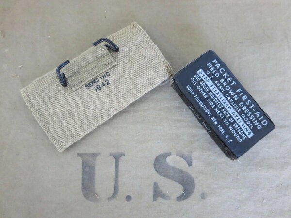 US Army Verbandsp&auml;ckchen Tasche + First Aid Dressing Kit Pouch Pistol Belt M1936