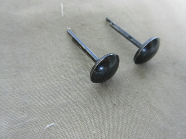 1p Splinte für WH Schirmmütze Splint Sturmriemen Befestigungsknopf WW2 WK2 WWII