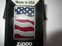 Zippo Stars &amp; Stripes USA Flagge V8 Big Block Rockabilly Nose Art US Car Emblem