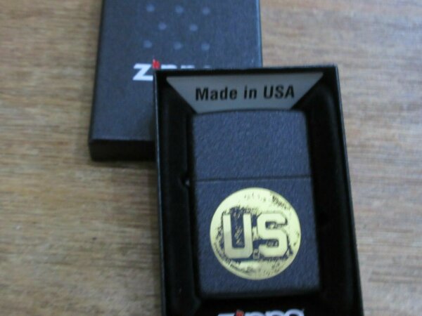 Zippo Black Crackle US Army US EM Insignia D-Day CBI USAF WWII WK2 OVP