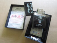 Zippo Feuerzeug Skull Head Shadow New OVP Totenkopf