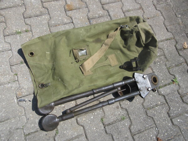 Original US Army WWII M2 Browning Tripod Mountain Troops for M1919A4 Machine Gun Lafette & Wiege