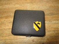 Zigaretten Etui US Army 1st Cavalry Insignia Badge