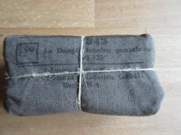 Original Verbandspäckchen 1943 Depot WK2 WWII WH First Aid Dressing K