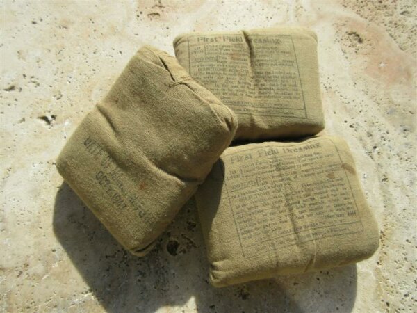 Verbandspäckchen british Army First Field Dressing First Aid Bandage WK2 WWII -L