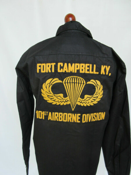 US Army 101st Airborne Division Ft. Campbell Screaming Eagle Tour Shirt #2 -L