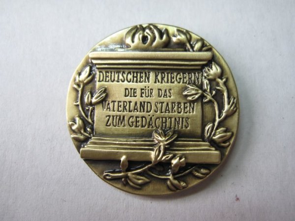 Pin In memory of german soldiers
