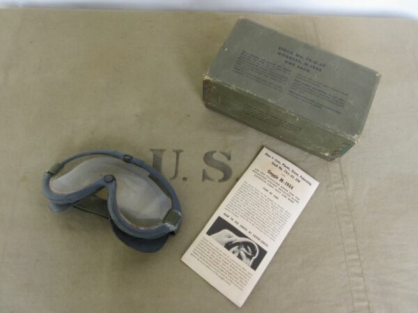 US Army Tanker Goggles M-1944 WK2 WWII D-Day Stock No 74-G-77