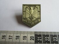 Gott mit Uns Reichsadler Lorbeer Eisernes Kreuz Pin