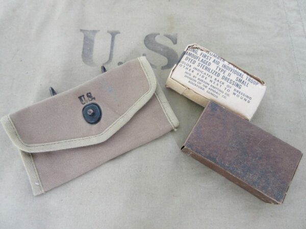 Orig US Army Verbandspäckchen Tasche + First Aid Dressing Kit