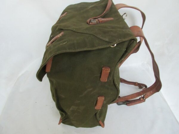 Army surplus canvas backpack outlet